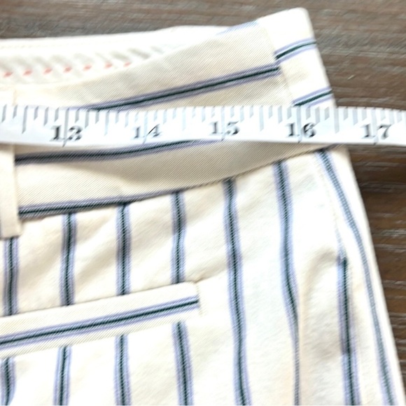 ANTHROPOLOGIE The Essential Slim Striped Cropped Pants Stretch
Cream/Blue Size 8 - Picture 10 of 10
